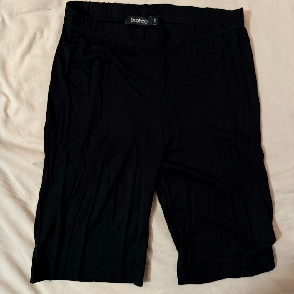 boohoo black biker shorts , size 10